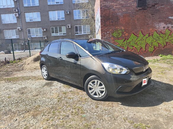 2020 Honda Fit IV, коричневый, 1300000 рублей - вид 1