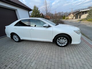 2013 Toyota Camry VII (XV50), белый, 2660000 рублей, вид 2