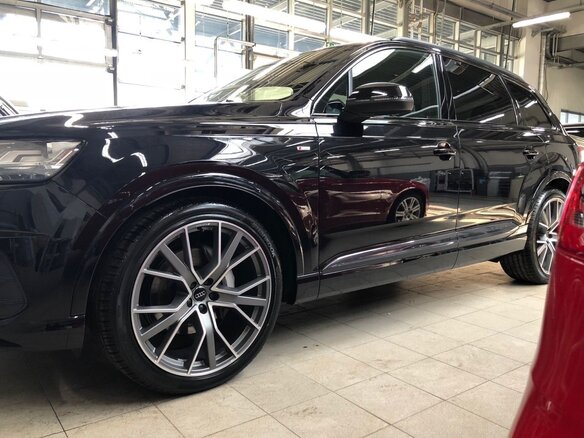2018 Audi Q7 II (4M), чёрный, 3500000 рублей - вид 11