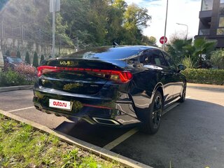 2021 Kia K5 III, чёрный, 2550000 рублей, вид 4