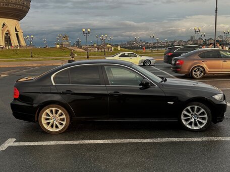 2012 BMW 3 серии 320i V (E90/E91/E92/E93) Рестайлинг, чёрный, 1120000 рублей, вид 3
