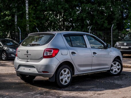 2014 Renault Sandero II, серый, 549000 рублей, вид 2