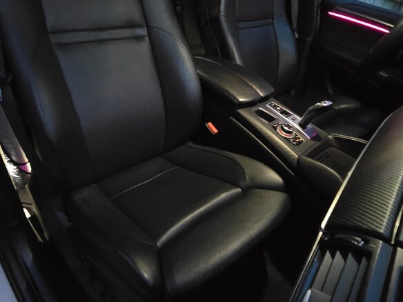 2013 BMW X6 M I (E71) Рестайлинг, белый, 2000000 рублей - вид 25