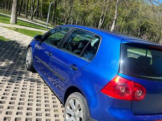 2004 Volkswagen Golf V, синий, 290000 рублей, вид 4