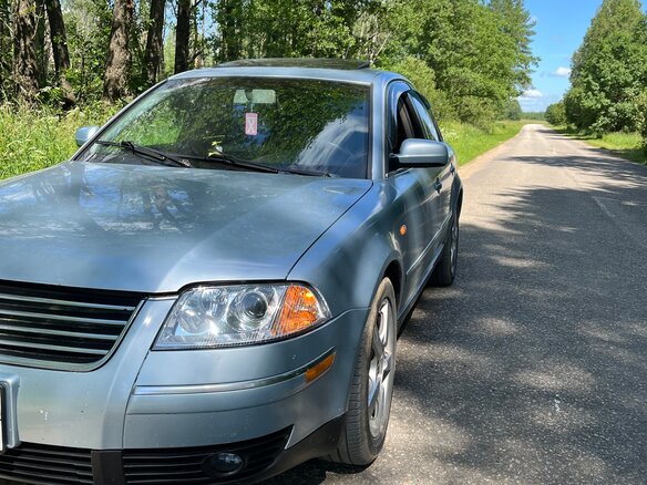 2001 Volkswagen Passat B5 Рестайлинг, синий, 555555 рублей