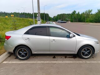 2009 Kia Cerato 5-speed II, серебристый, 500000 рублей, вид 5