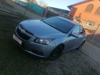 2010 Chevrolet Cruze I, серебристый, 670000 рублей, вид 2