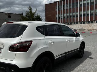 2013 Nissan Qashqai I Рестайлинг, белый, 915000 рублей, вид 5