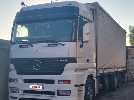 2002 Mercedes-Benz Actros, белый, 4000000 рублей, вид 3