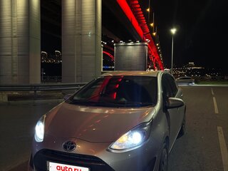 2018 Toyota Aqua I Рестайлинг 2, серебристый, 1350000 рублей, вид 1