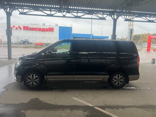 2019 Hyundai H-1 II Рестайлинг 2, чёрный, 2550000 рублей, вид 4