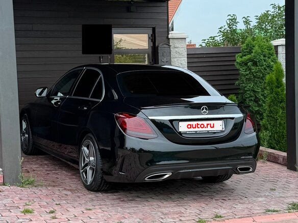 2019 Mercedes-Benz C-Класс 200 IV (W205) Рестайлинг, чёрный, 3000000 рублей - вид 3