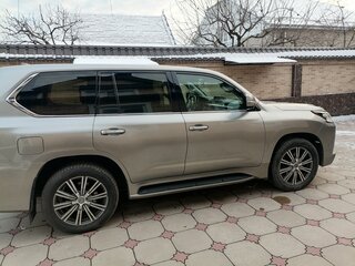 2016 Lexus LX 450d III Рестайлинг 2, серый, 6000000 рублей, вид 3