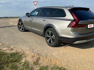 2021 Volvo V90 Cross Country I Рестайлинг, коричневый, 4700000 рублей, вид 4