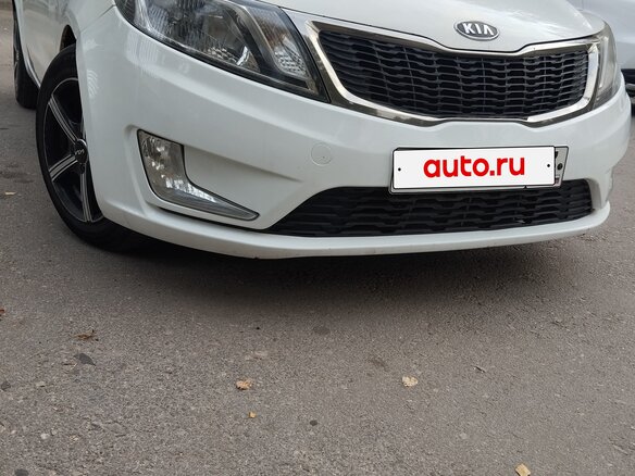 2012 Kia Rio III, белый, 595000 рублей