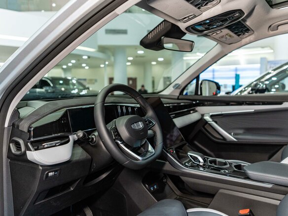 2025 Geely Atlas II, серебристый, 3997651 рублей - вид 14