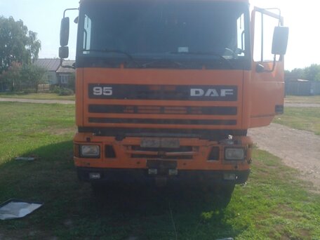 1989 DAF XF 95, оранжевый, 800000 рублей, вид 3
