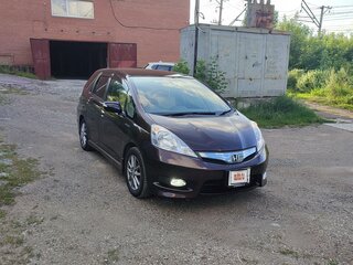 2013 Honda Fit Shuttle I Рестайлинг, красный, 900000 рублей, вид 2