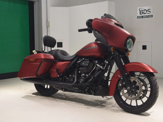 2019 Harley-Davidson Street Glide, красный, 1900000 рублей, вид 1