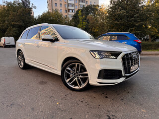 2021 Audi Q7 45 TDI II (4M) Рестайлинг, белый, 10900000 рублей, вид 4