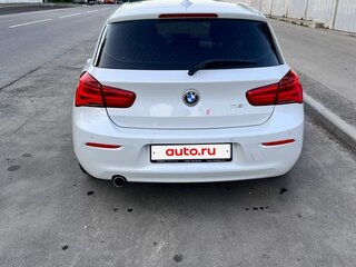 2017 BMW 1 серии 118i II (F20/F21) Рестайлинг 2, белый, 1650000 рублей, вид 5