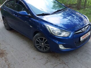 2011 Hyundai Solaris I, синий, 575000 рублей, вид 4