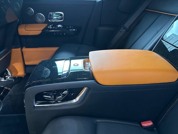 2021 Rolls-Royce Phantom VIII (Series I), чёрный, 45000000 рублей - вид 20