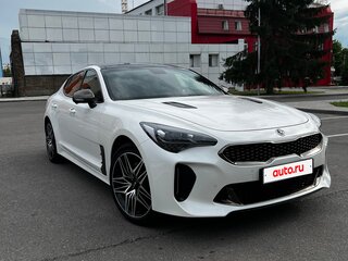 2021 Kia Stinger I Рестайлинг, белый, 3700000 рублей, вид 1