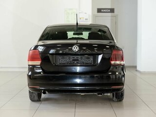 2016 Volkswagen Polo V Рестайлинг, чёрный, 700000 рублей, вид 5