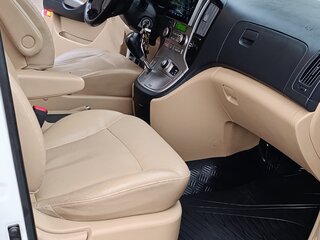 2014 Hyundai Grand Starex I, белый, 2465000 рублей, вид 2