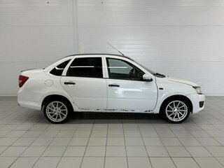 2015 Lada (ВАЗ) Granta I, белый, 380000 рублей, вид 4