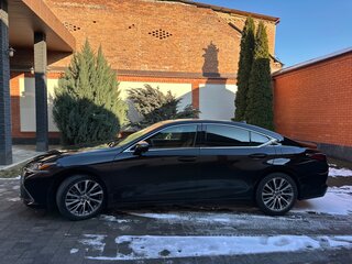 2019 Lexus ES 350 VII, чёрный, 2490000 рублей, вид 4