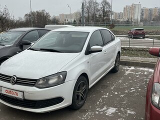 2014 Volkswagen Polo V, белый, 700000 рублей, вид 1