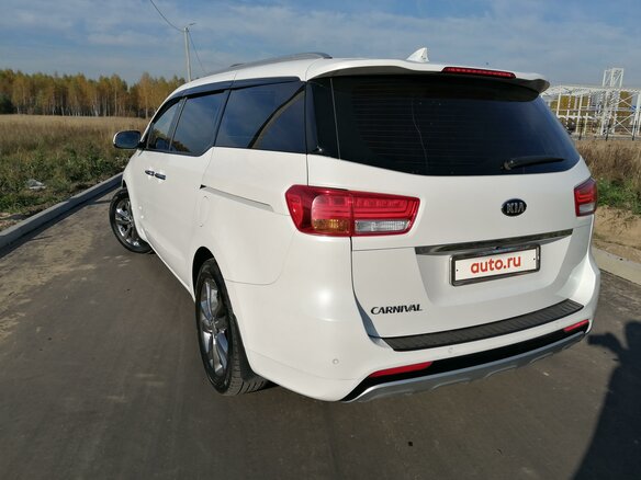 2016 Kia Carnival III, белый - вид 2