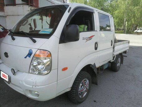 2011 Kia Bongo, белый, 900000 рублей, вид 4
