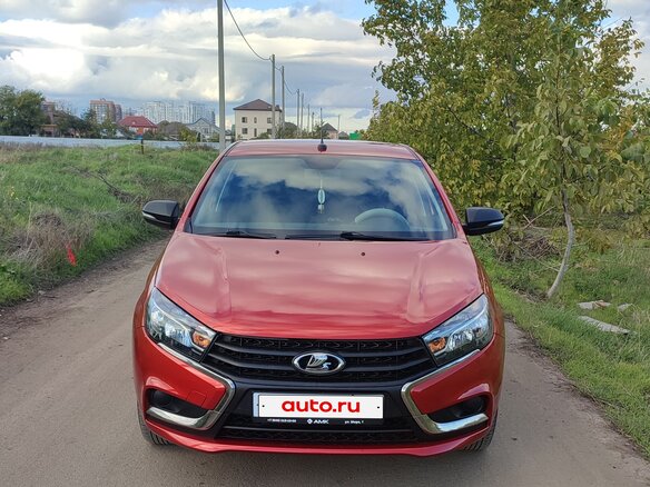 2018 Lada (ВАЗ) Vesta I, красный, 895000 рублей