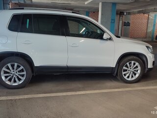 2013 Volkswagen Tiguan I Рестайлинг, белый, 1800000 рублей, вид 4