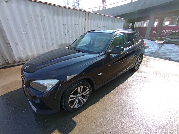 2010 BMW X1 18i I (E84), чёрный, 1330000 рублей - вид 4