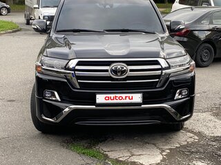2017 Toyota Land Cruiser 200 Series Рестайлинг 2, чёрный, 8100000 рублей, вид 2