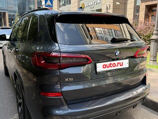 2020 BMW X5 M50i IV (G05/G18), чёрный, 7600000 рублей, вид 5