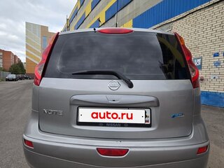 2011 Nissan Note I Рестайлинг, серебристый, 685000 рублей, вид 5