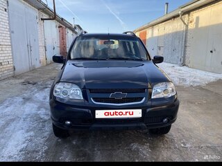2010 Chevrolet Niva I Рестайлинг, чёрный, 450000 рублей, вид 1
