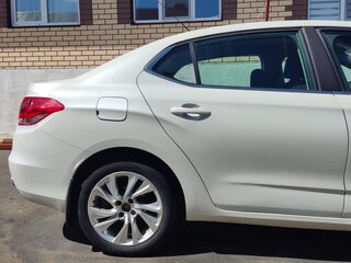 2015 Citroen C4 II, белый, 500000 рублей, вид 3