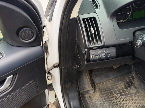 2011 Land Rover Freelander II Рестайлинг, белый - вид 16