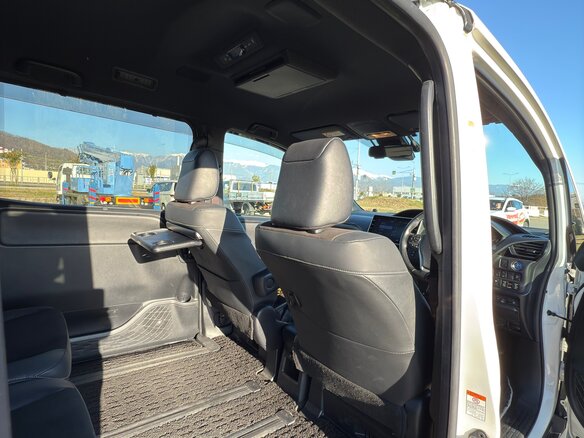 2019 Toyota Noah III (R80) Рестайлинг, белый - вид 21