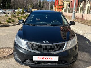 2013 Kia Rio III, чёрный, 690000 рублей, вид 1