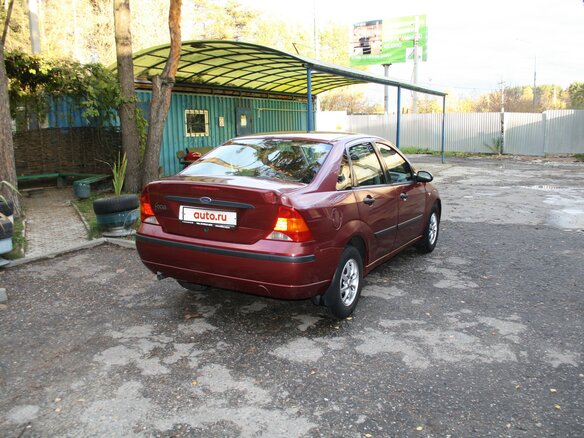 2003 Ford Focus I Рестайлинг, пурпурный - вид 2