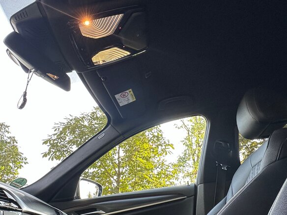 2022 BMW 5 серии 520d xDrive VII (G30/G31/G38) Рестайлинг, чёрный, 3700000 рублей - вид 11