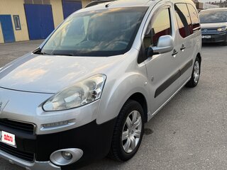 2013 Peugeot Partner II Рестайлинг, серебристый, 730000 рублей, вид 1