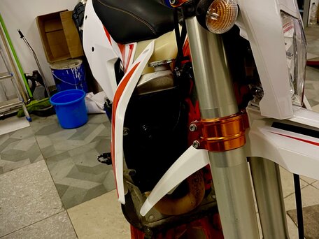 2017 KTM 500 EXC F, белый, 899000 рублей, вид 4